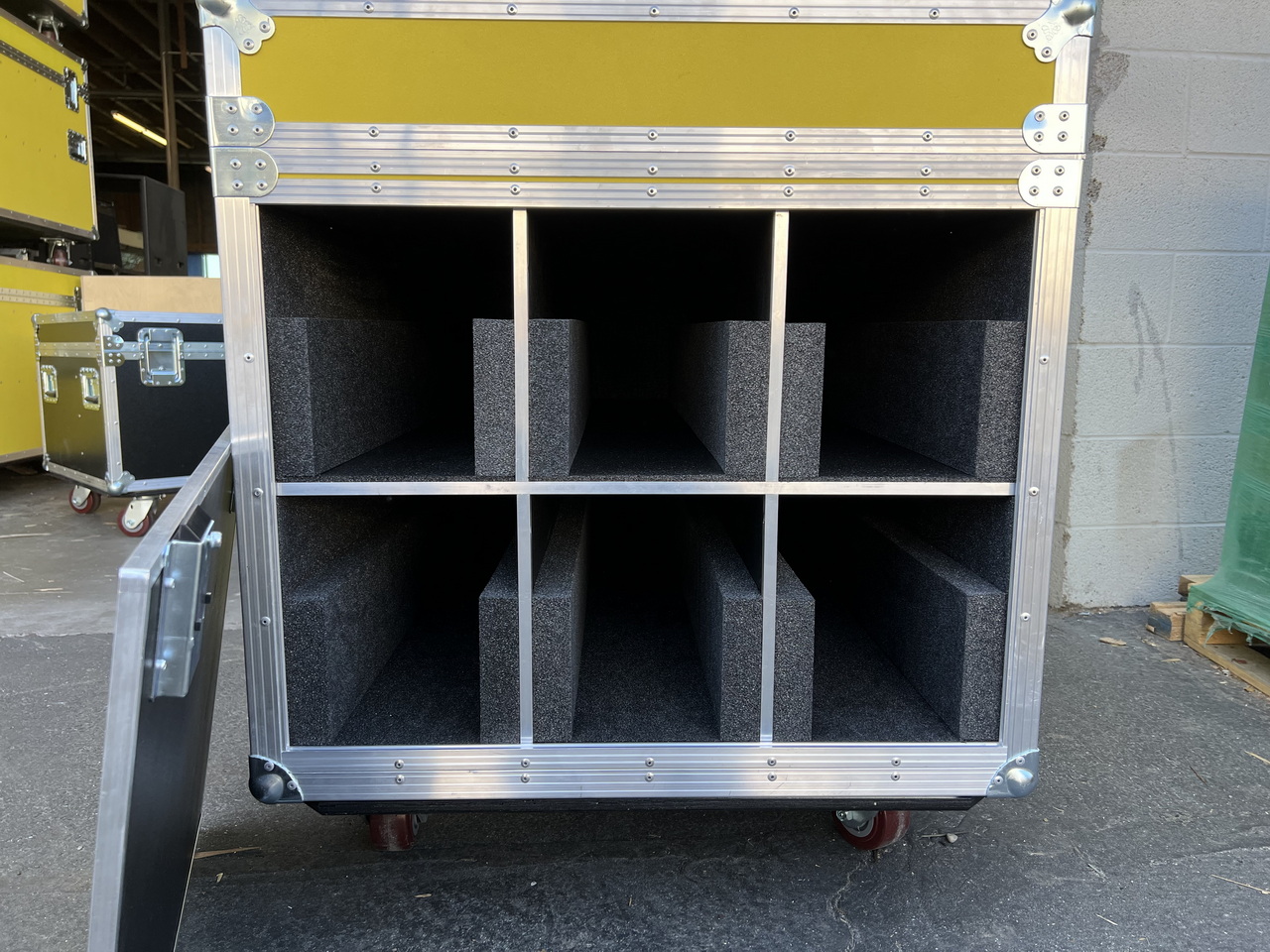HigBee Custom Cases